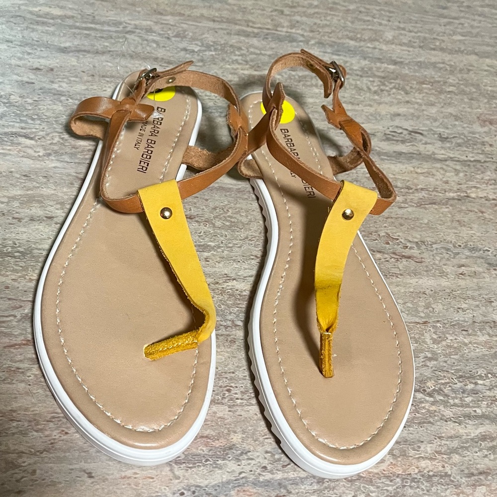 Barbara Barbieri mustard color Italian thong sandals